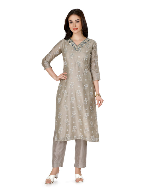 Chanderi Silk V-Neck Floral Yoke Design Kurta